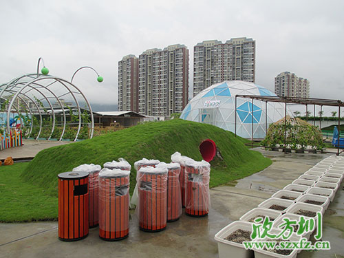 欣方圳鋼木垃圾桶，園林景區(qū)環(huán)境提升的好助手